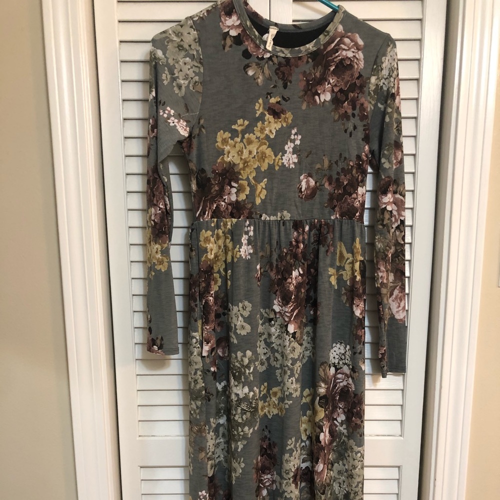 Long sleeve maxi
